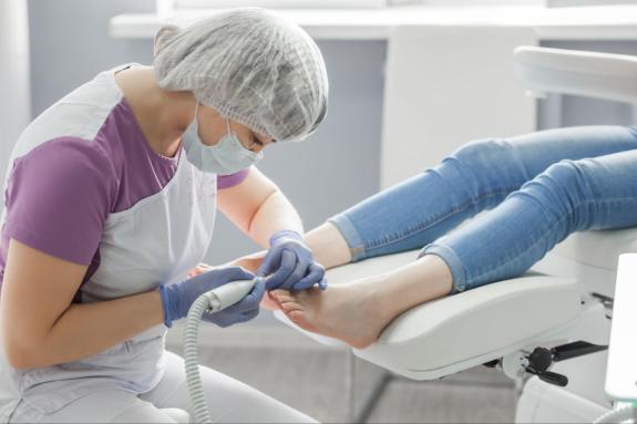 Lergonomie au cabinet : bien choisir son fauteuil pdicure